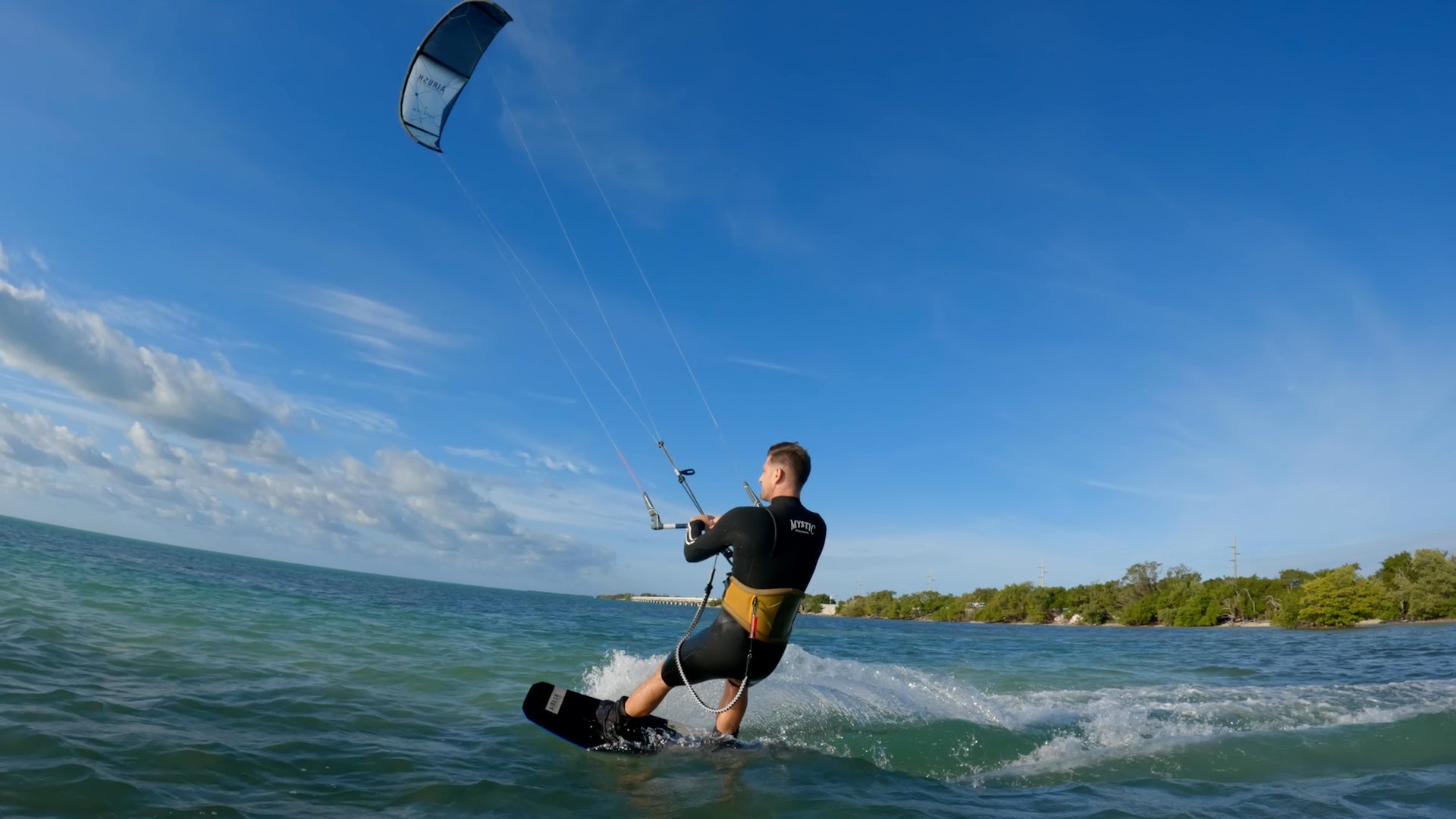 kiteboarding florida keys anne's beach 5.jpg__PID:5f3dbf35-07ac-4b2f-9ddd-bd31aec7ee73