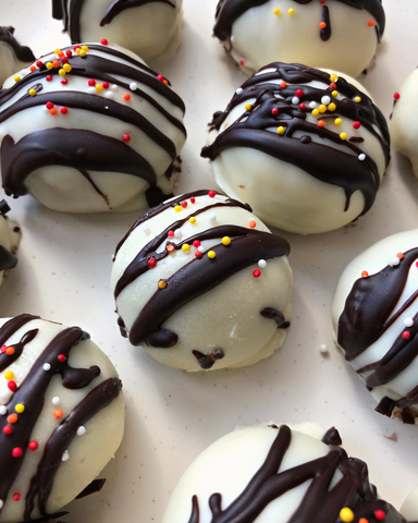 Pumpkin Spice Cake Balls, Pumpkin Spice Cake Pops, Pumpkin Spice Season