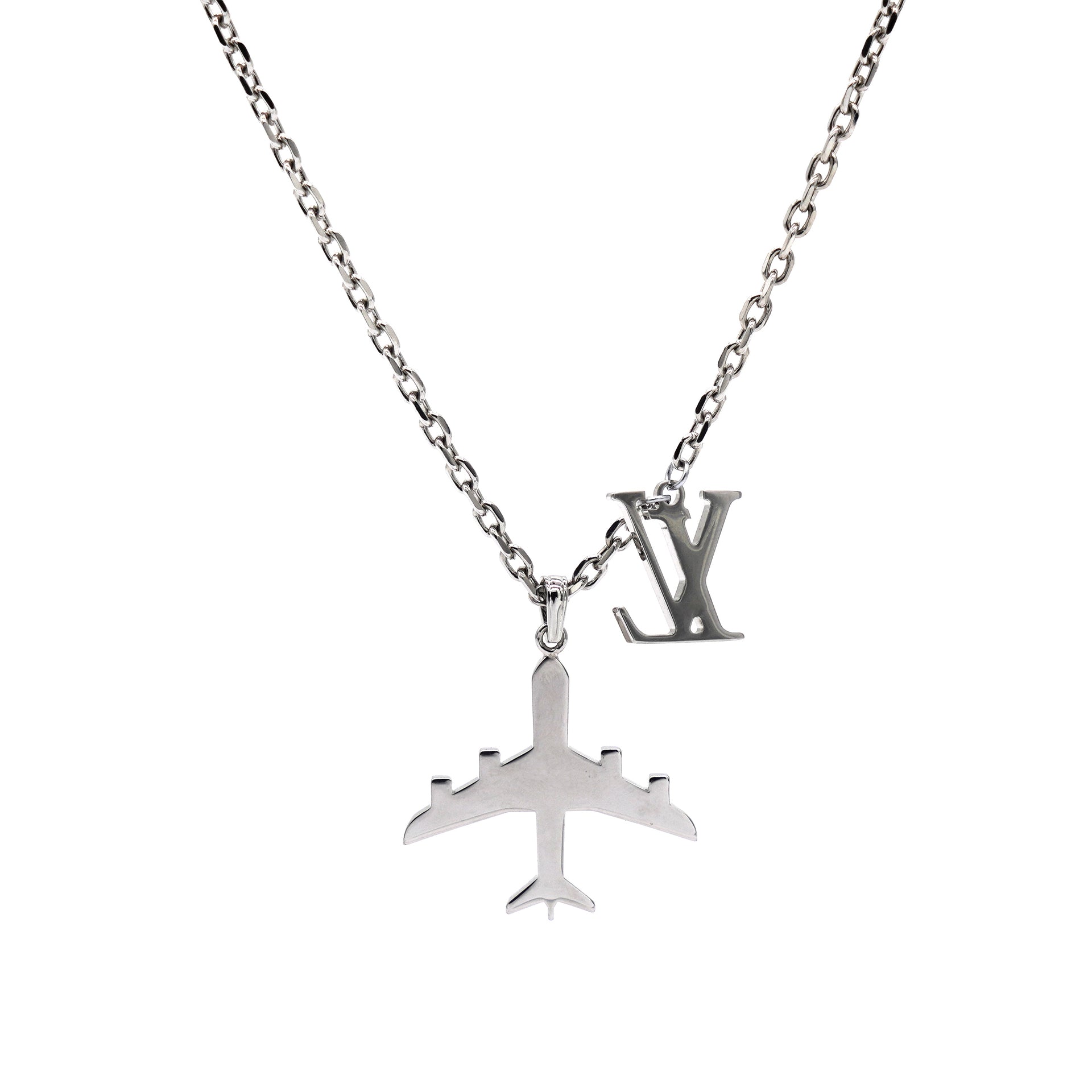 Louis Vuitton silver logo necklace  Secondlifejewels