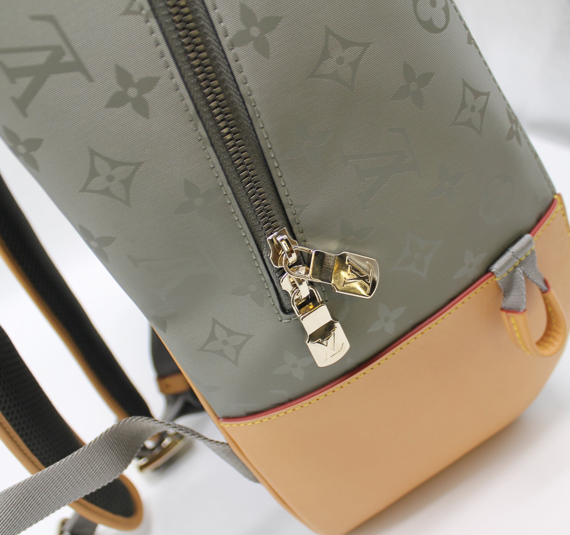 Louis Vuitton Messenger Monogram PM Titanium in Coated Canvas with  Titanium-tone - US