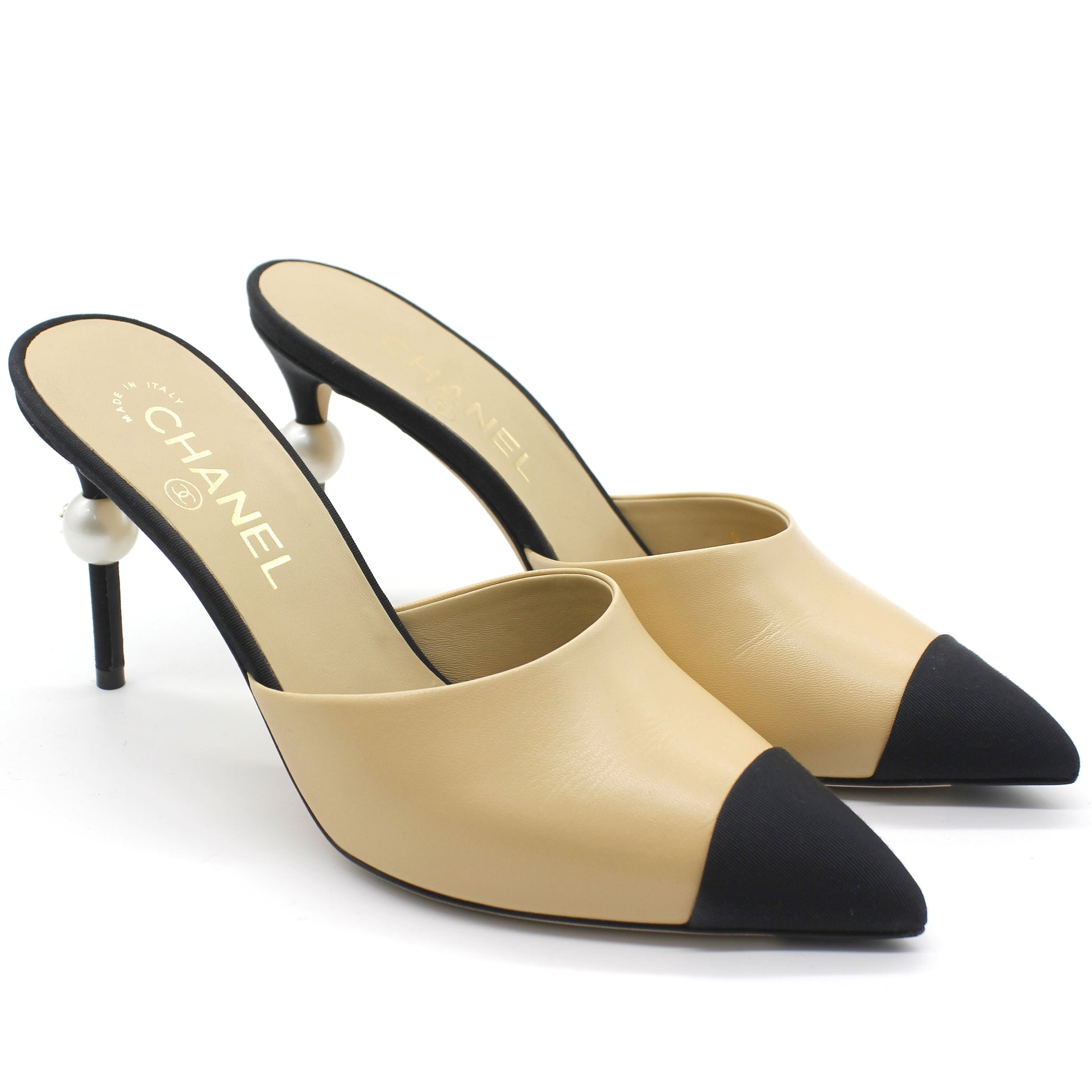 CHANEL Size 11 Beige and Black Two Toned Grosgrain Leather Pearl CC Heel  Pumps at 1stDibs  chanel pearl pumps