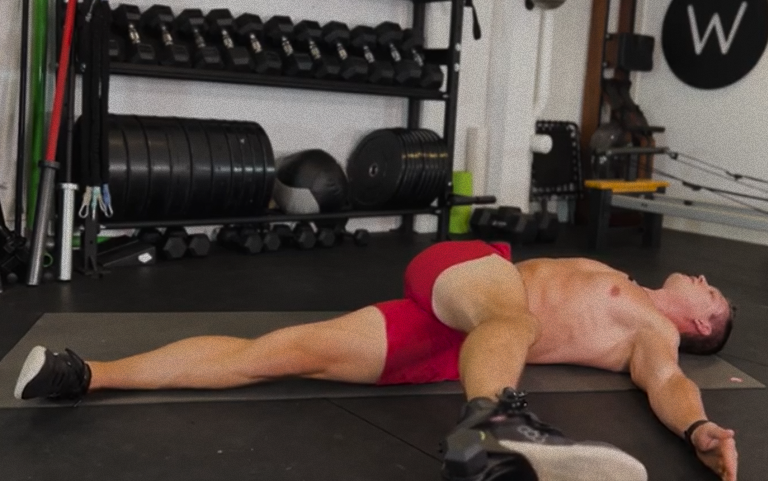 How to - IT Band Mobility Stretch