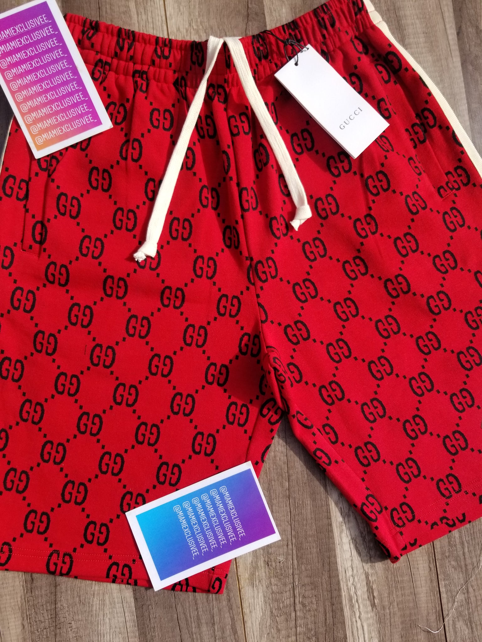 red gucci shorts