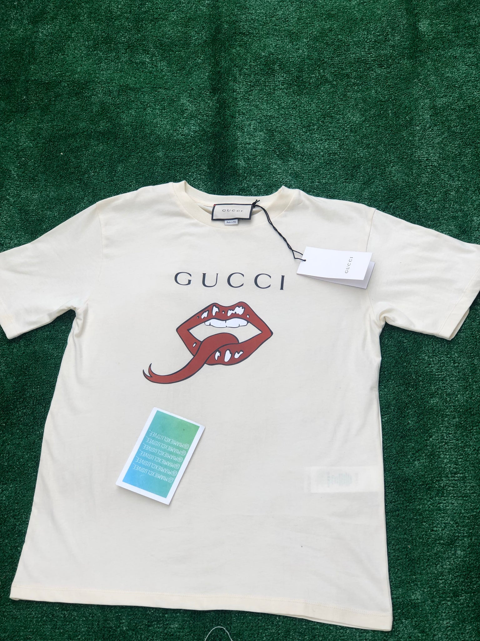 gucci lips t shirt