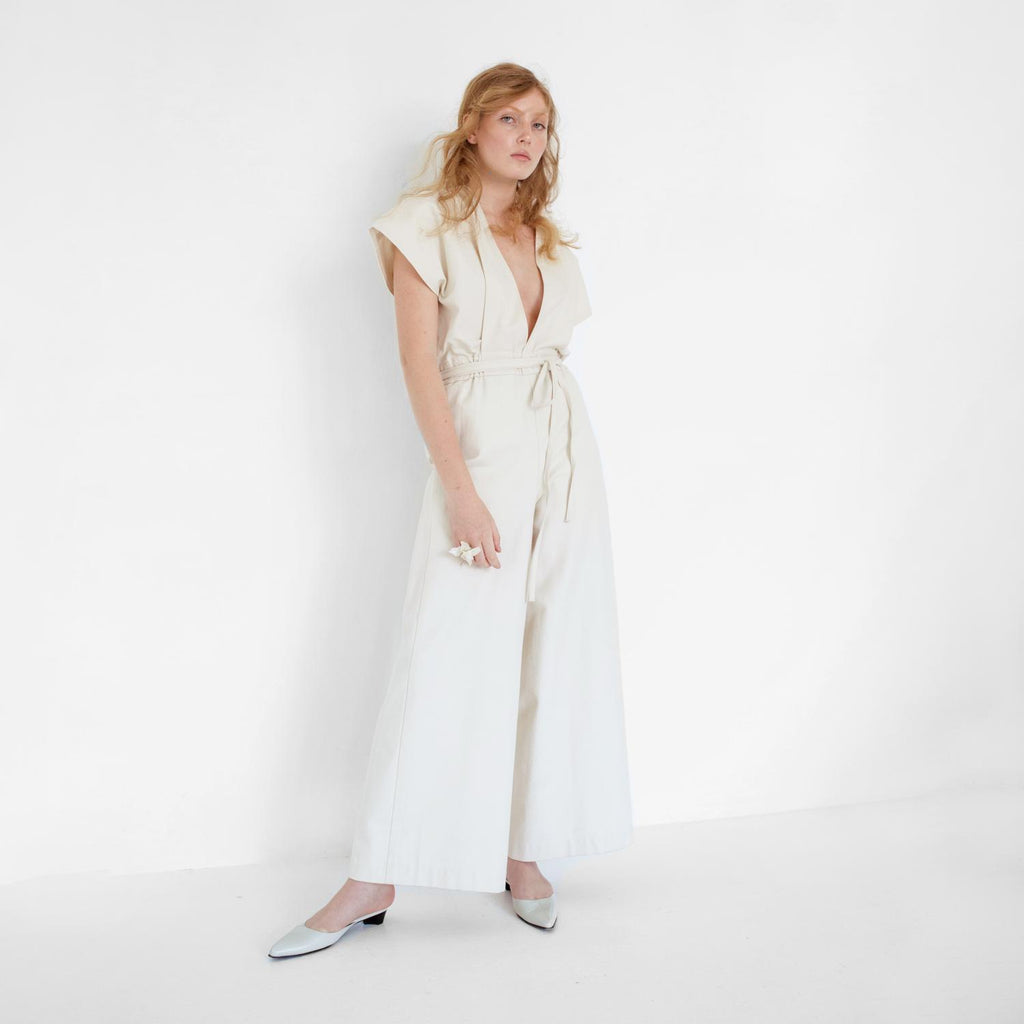 modern-sustainable-bridal-wedding-gown