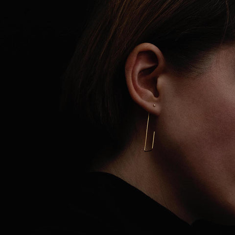 minimalist earrings in gold, Natascha Von Hirschhausen