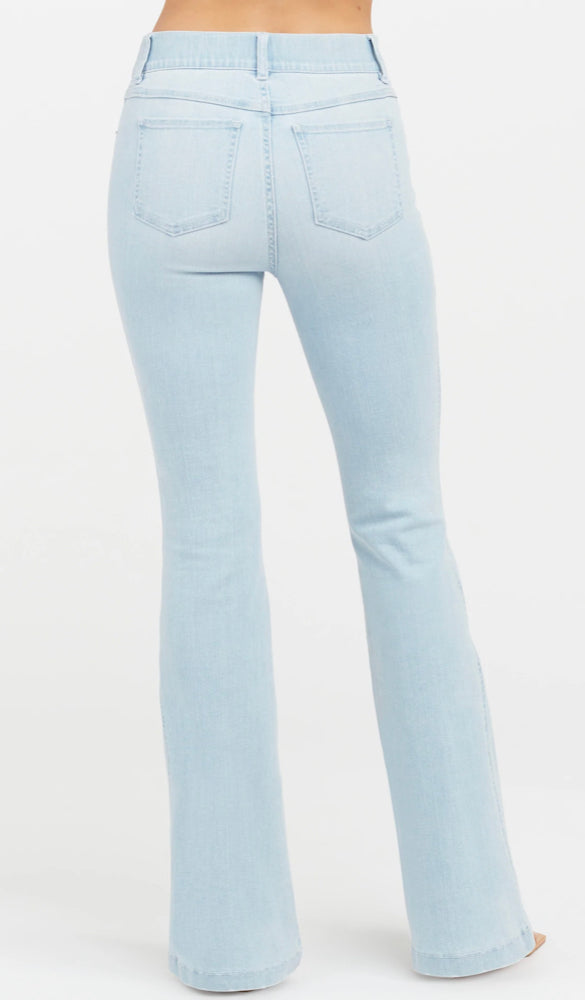 Spanx 20231R Cropped Flare Denim Jeans Medium Wash ( XS )
