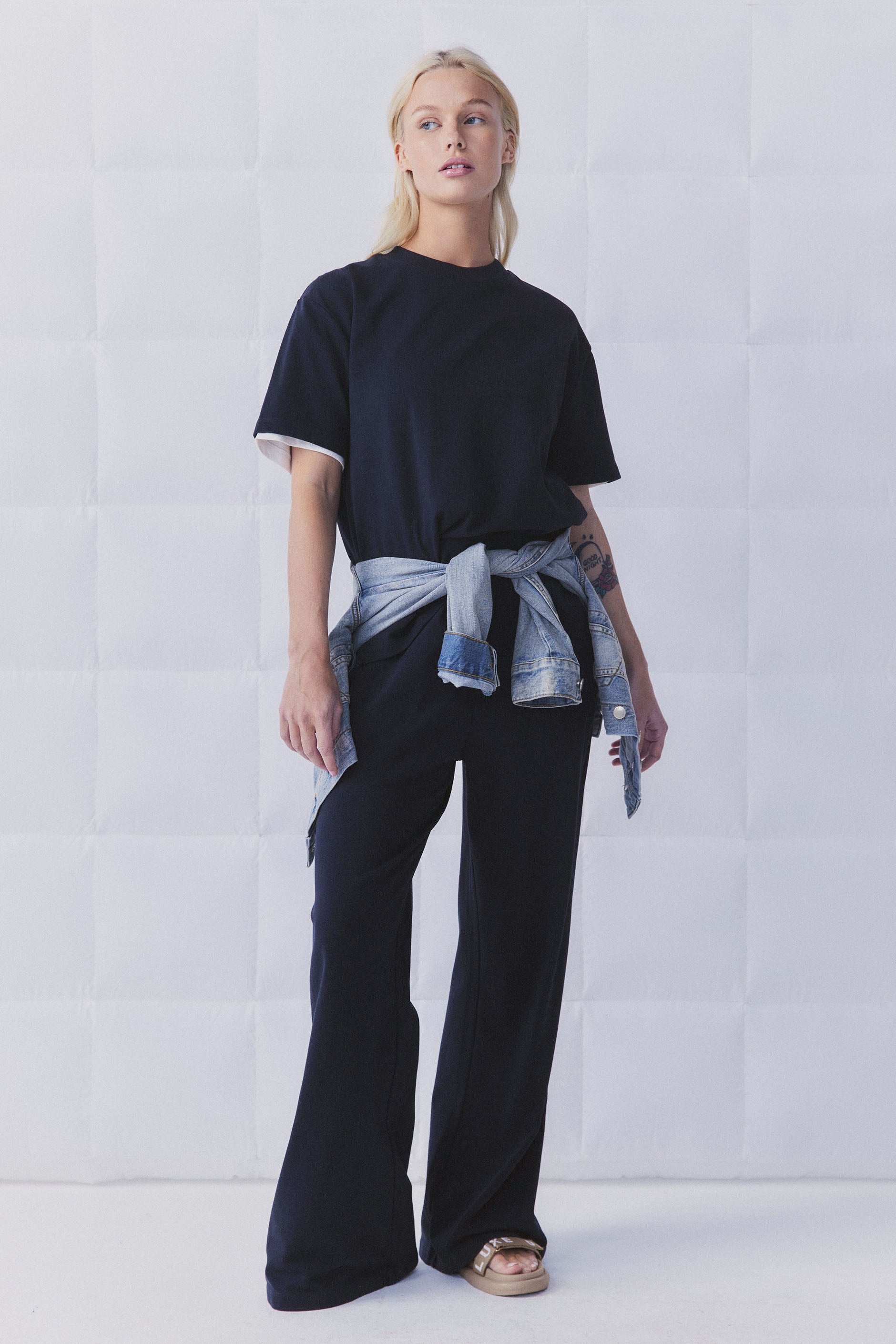 D-Luxe Wide Leg Jogger — Navy