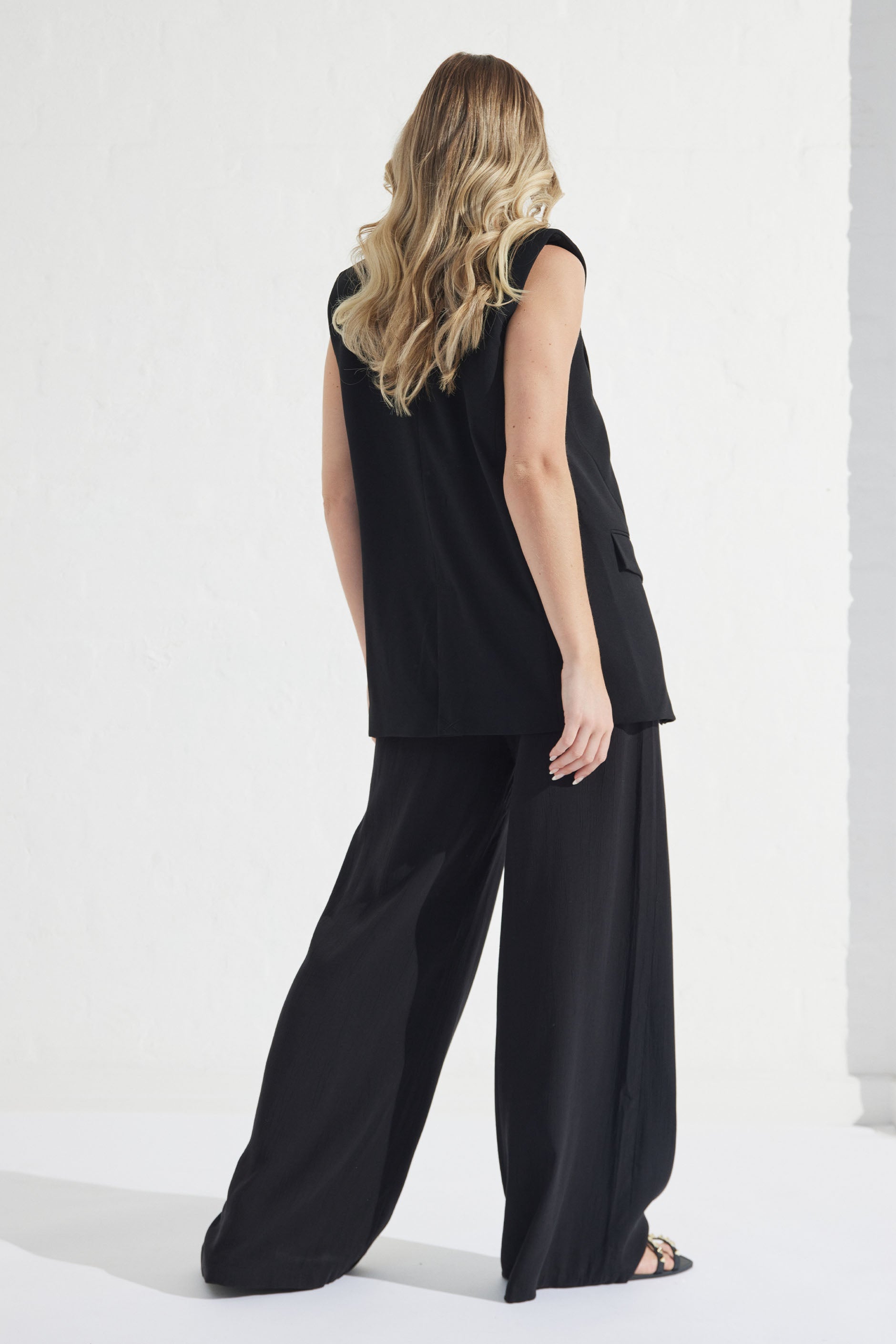 What Shoes Should You Pair with Wide Leg Crop Pants? - my 9 to 5 shoes