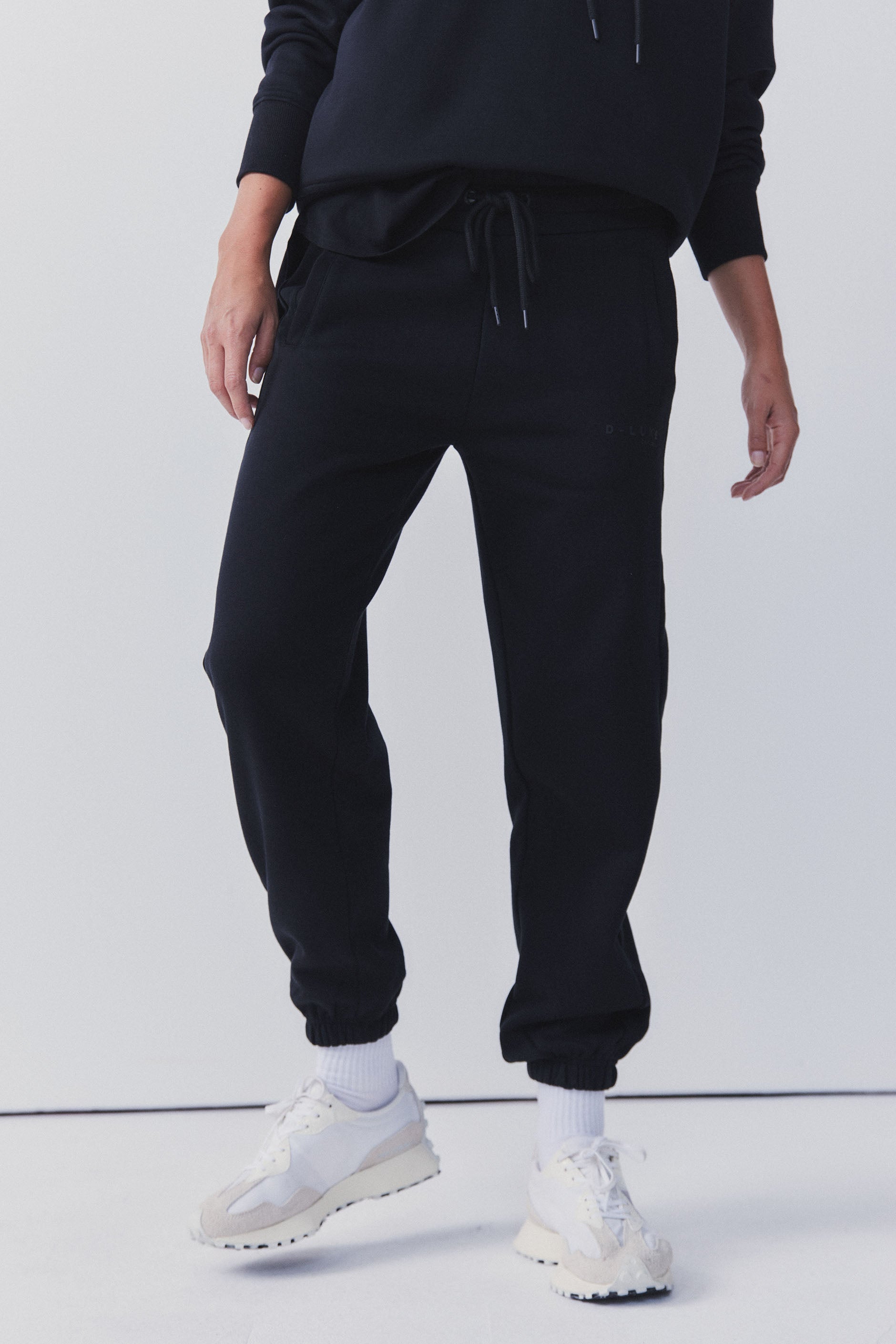 D-Ring Detail Cashmere Jogging Trousers - Ready-to-Wear 1AB6UE