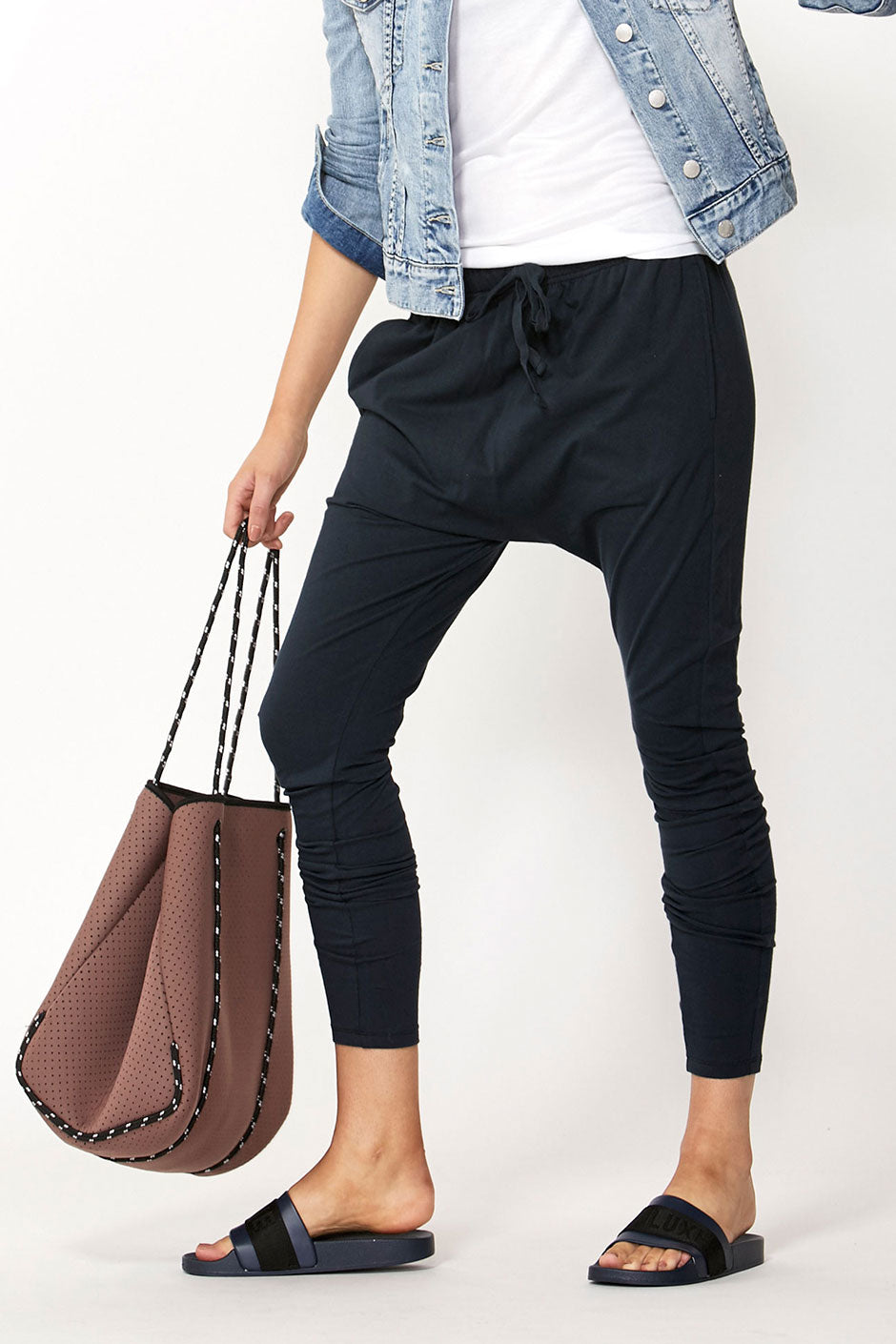 decjuba drop crotch jeans