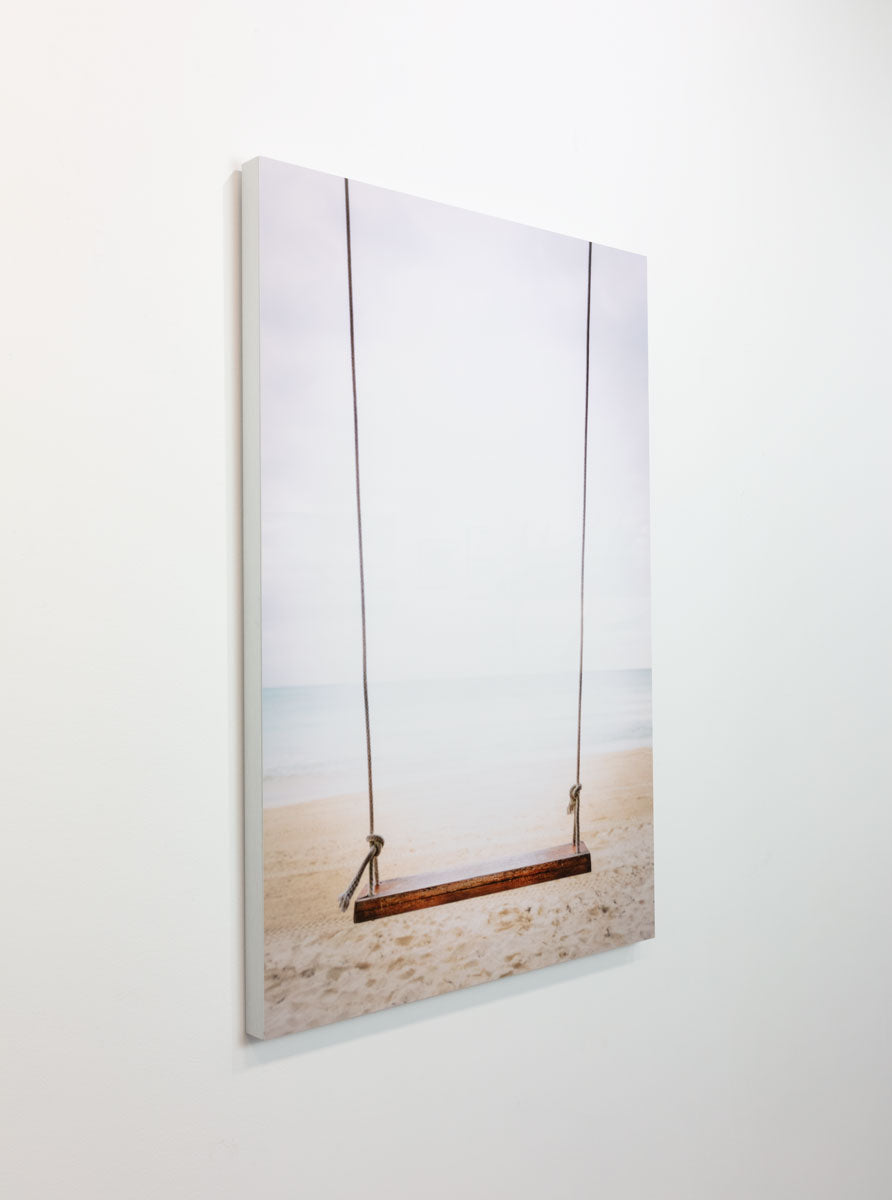 Geleerde Aardewerk Postbode Beach Swing – Sorelle Gallery Fine Art