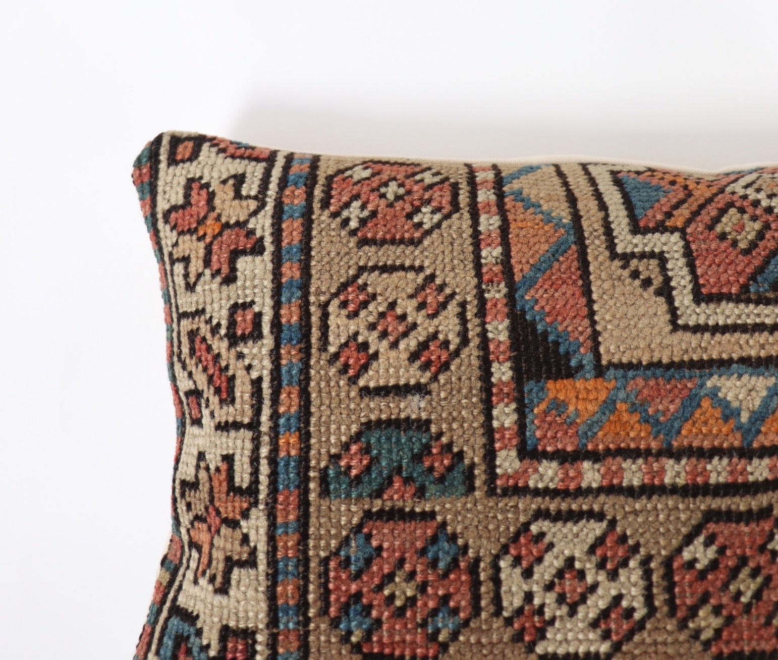 Persian pillow no. 306