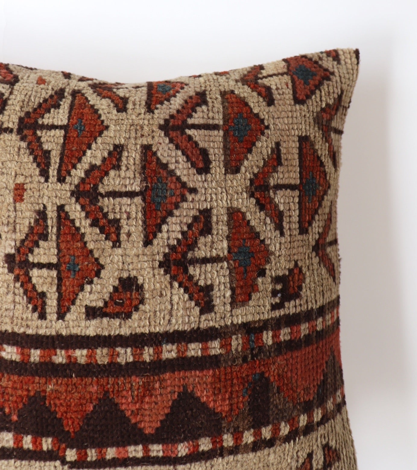 Caucasian pillow no. 205