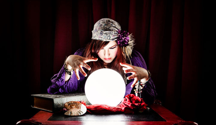 Top 9 Traditional Halloween Party Fortune Telling Games