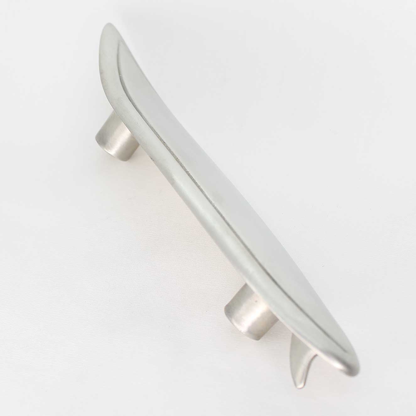 SILVER CABINET HARDWARE WE LOVE