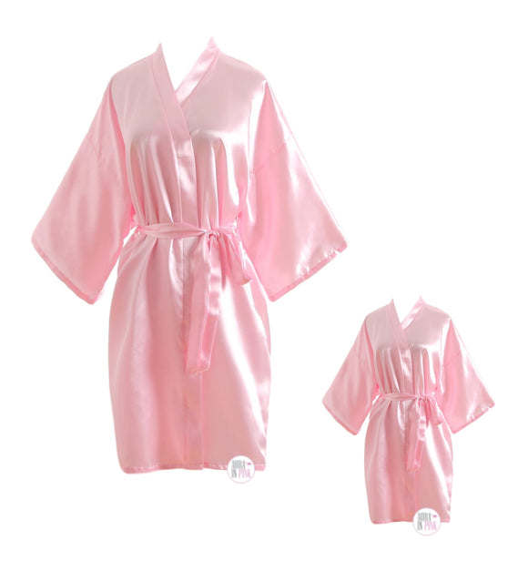 Gorgeous Mommy & Me Pink Satin Makeup Robes – Aura In Pink