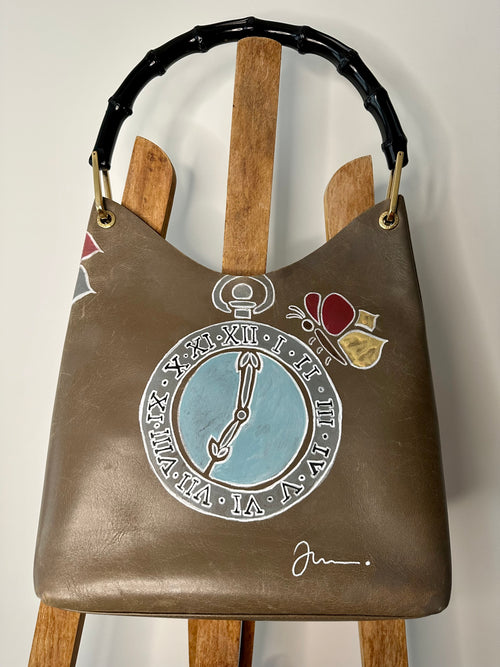 Gucci "Clock" // Handbag / Leather / Bamboo Handle / Cat Design