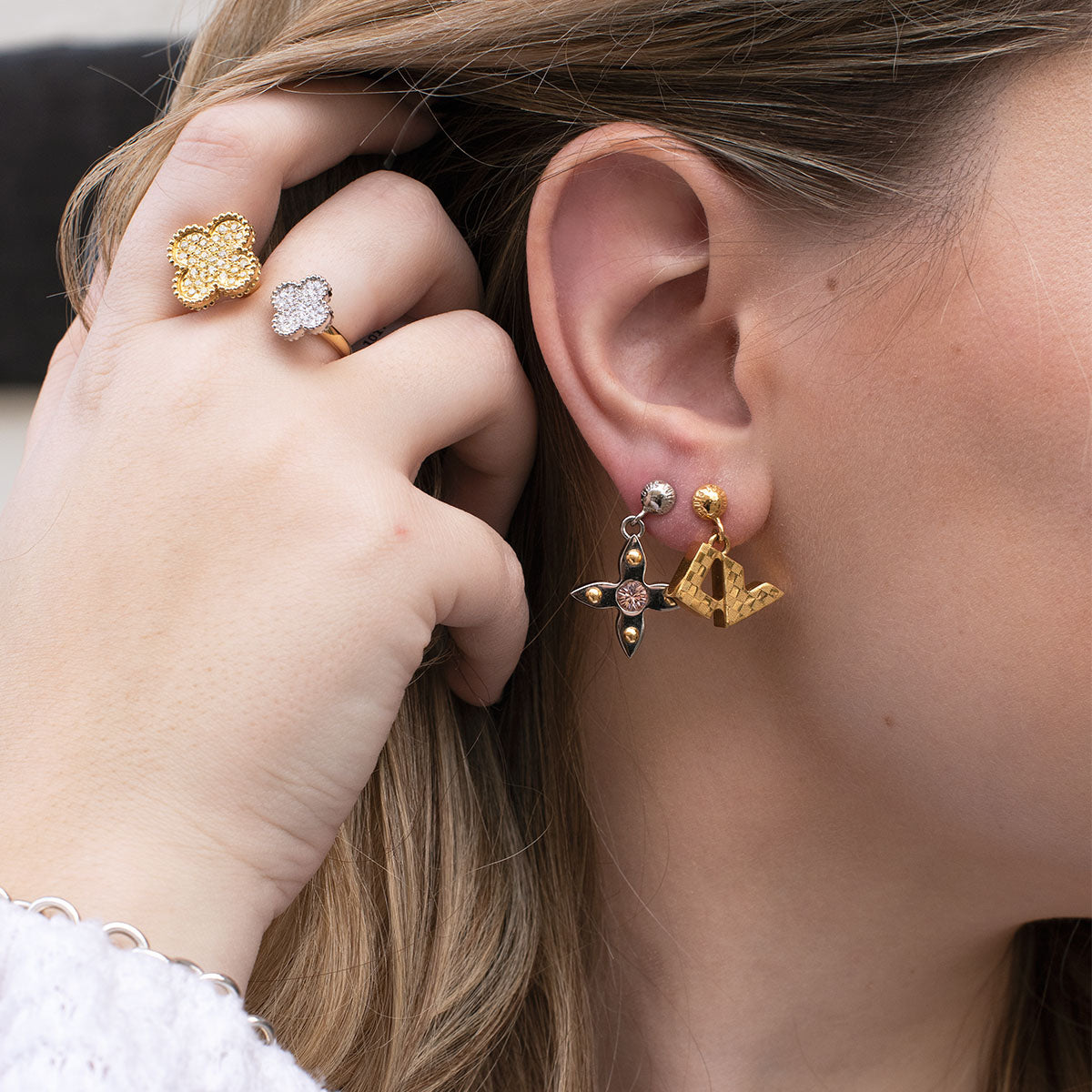 Louis Vuitton Idylle Blossom Ear Cuff, Pink Gold and Diamonds - per Unit. Size NSA