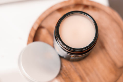 Vorteile von CBD-Kokosnussöl für die Hautpflege