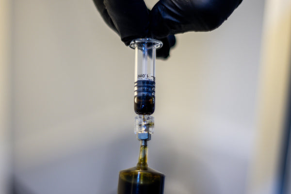 Fill syringe with crude full spectrum CBD Oil UK