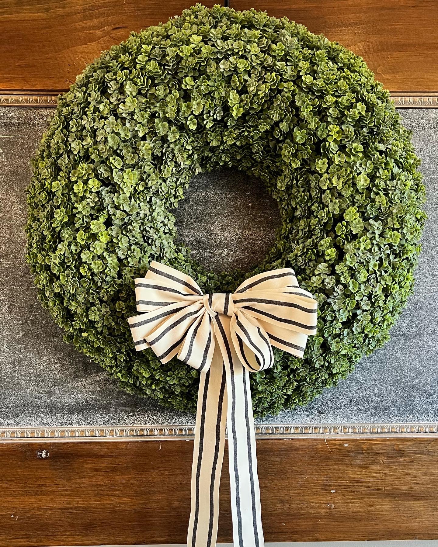 Adjustable Cream Wreath Stand – The Accidental Farmgirl Co