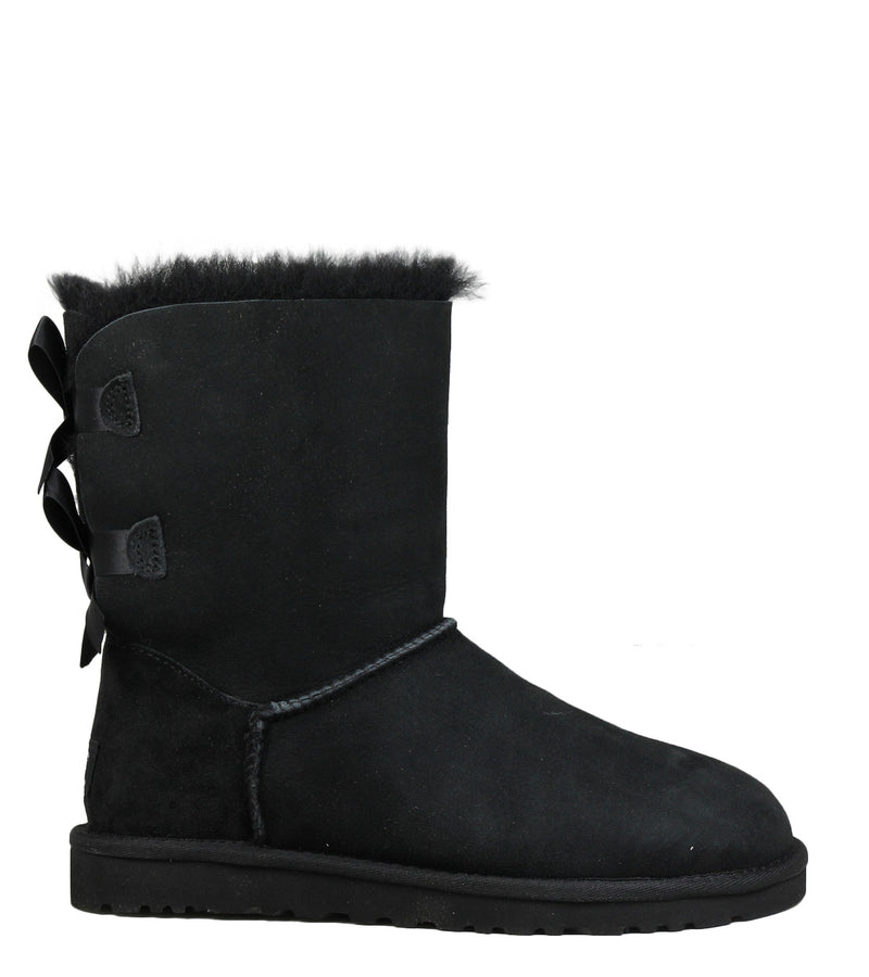 uggs bow black