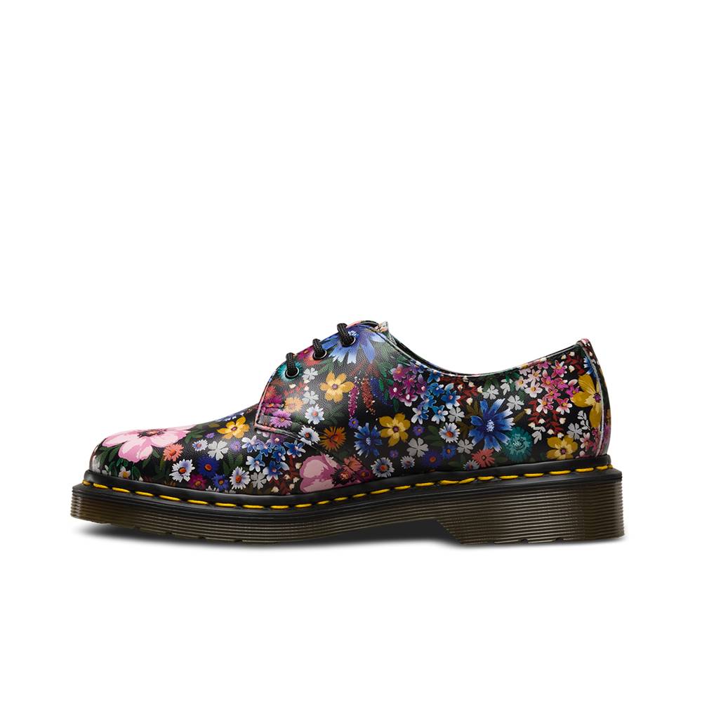 dr martens 1461 wanderlust