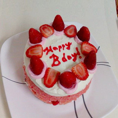 Strawberry Cake Online