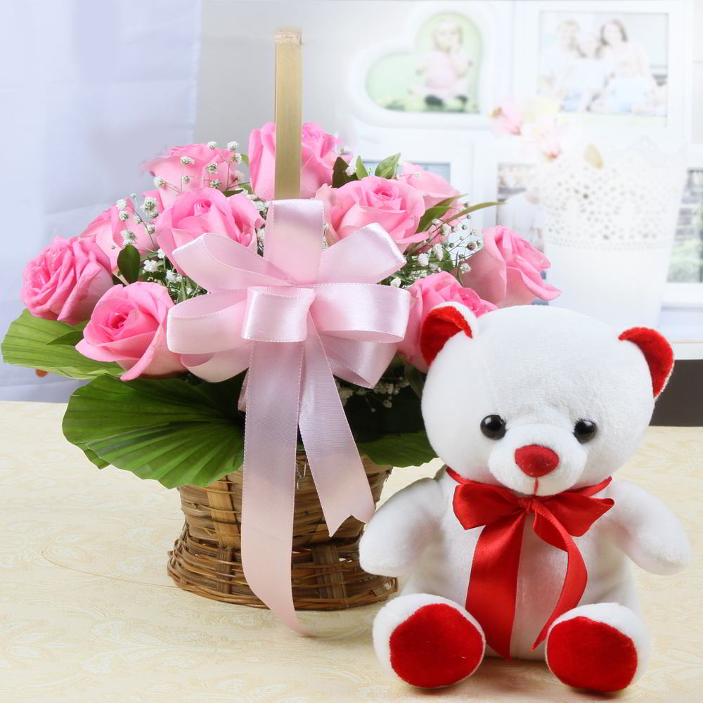 cute teddy bears with roses