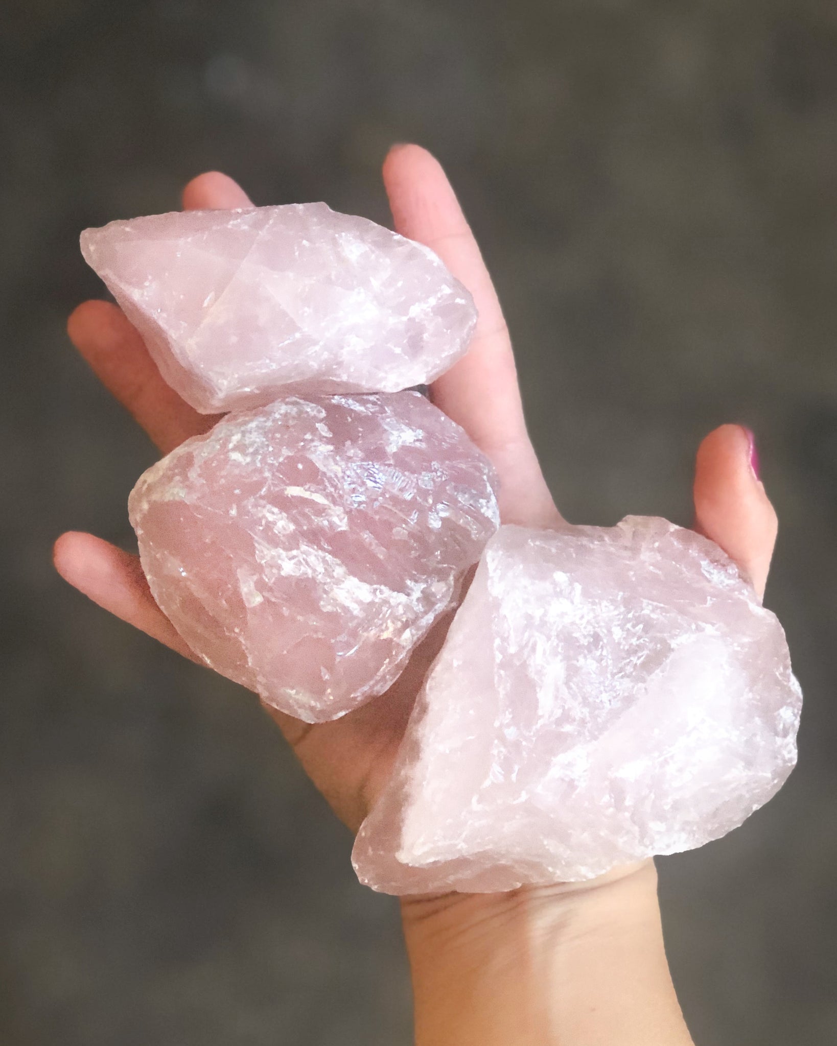 raw rose quartz crystal