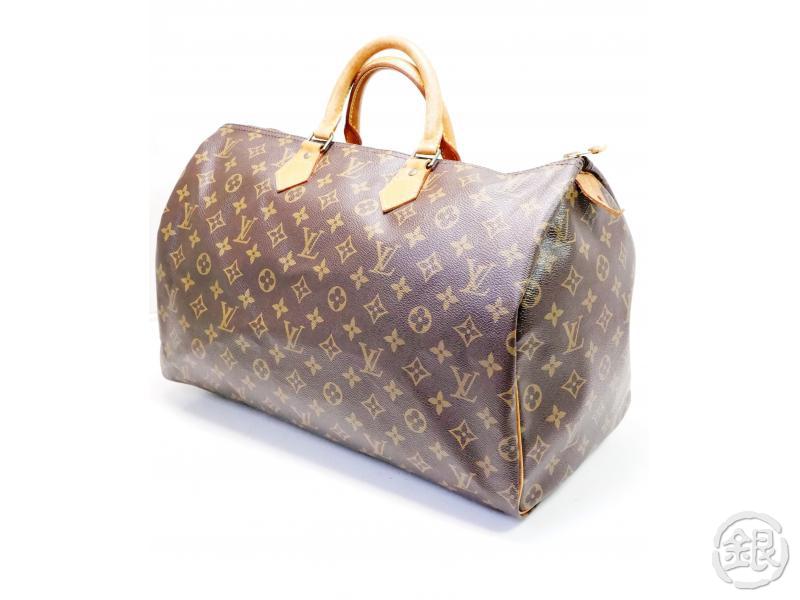 She's 10 years older than me and 1 of 500 — the Speedy 18 released for Louis  Vuitton Japan's 10th anniversary in 1988 (made in France) 🤩🦄 : r/ Louisvuitton