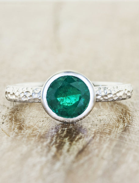 Bezel Set Round Emerald Engagement Ring 