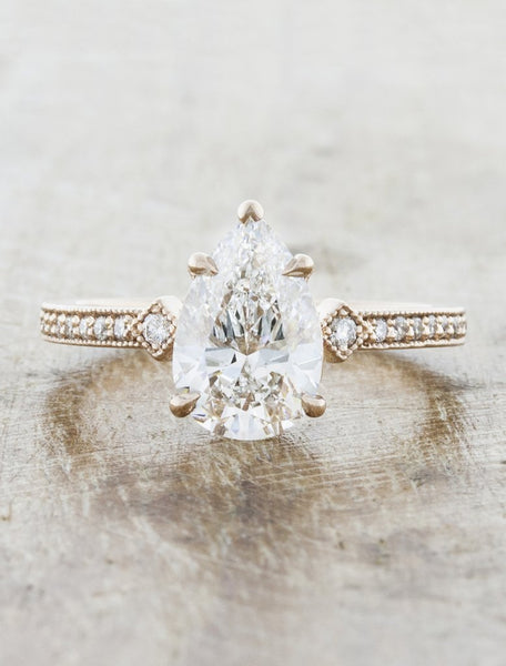 Pear Shaped Diamond Engagement Ring Set with Crown & Leaf Bands | Ken ...