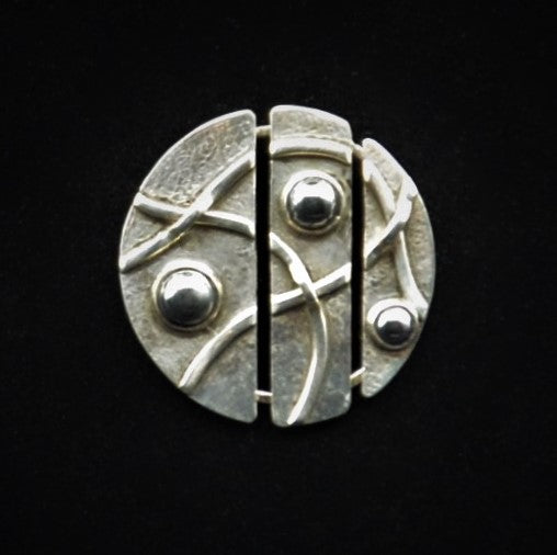 Sterling Silver Pin Circle With Hematite Stones