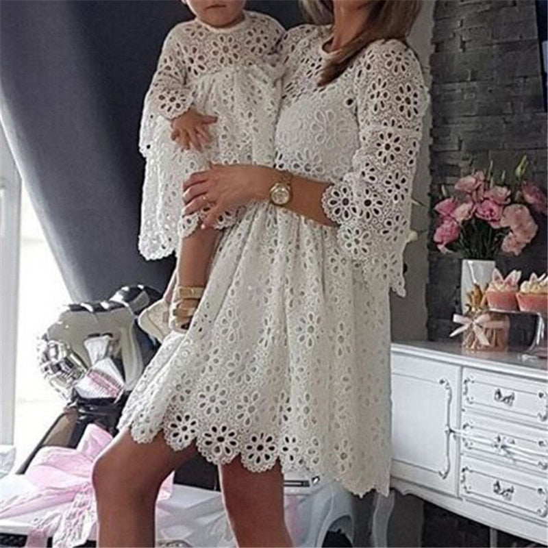 mother daughter matching floral dresses