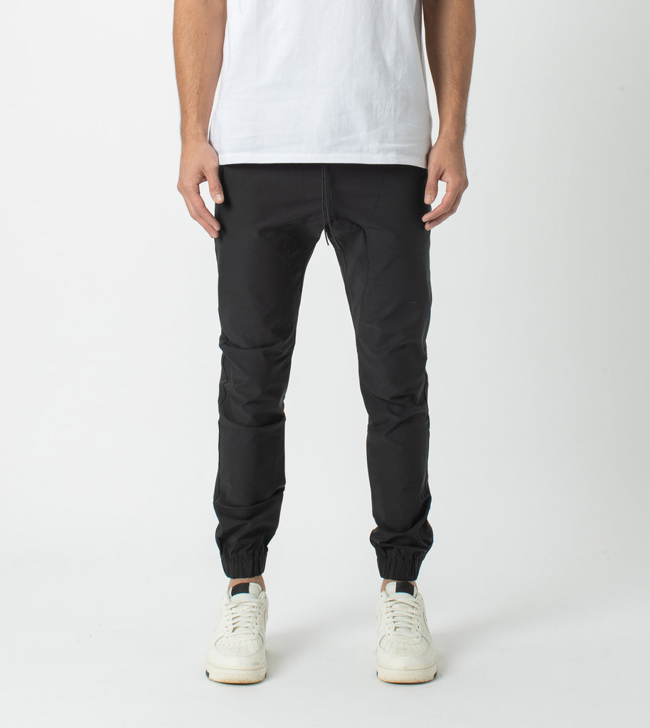 zanerobe black joggers