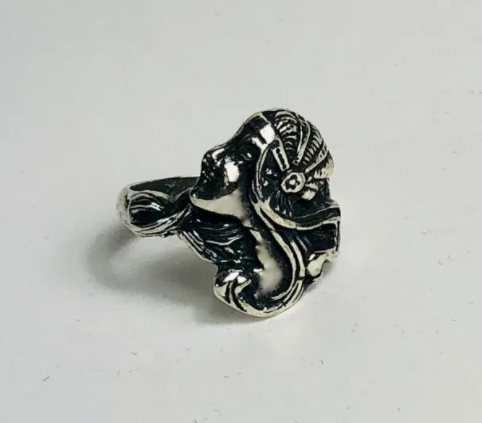Flapper Relic Ring