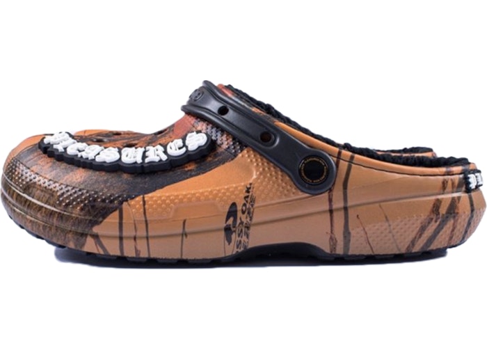 pleasures crocs mossy oak