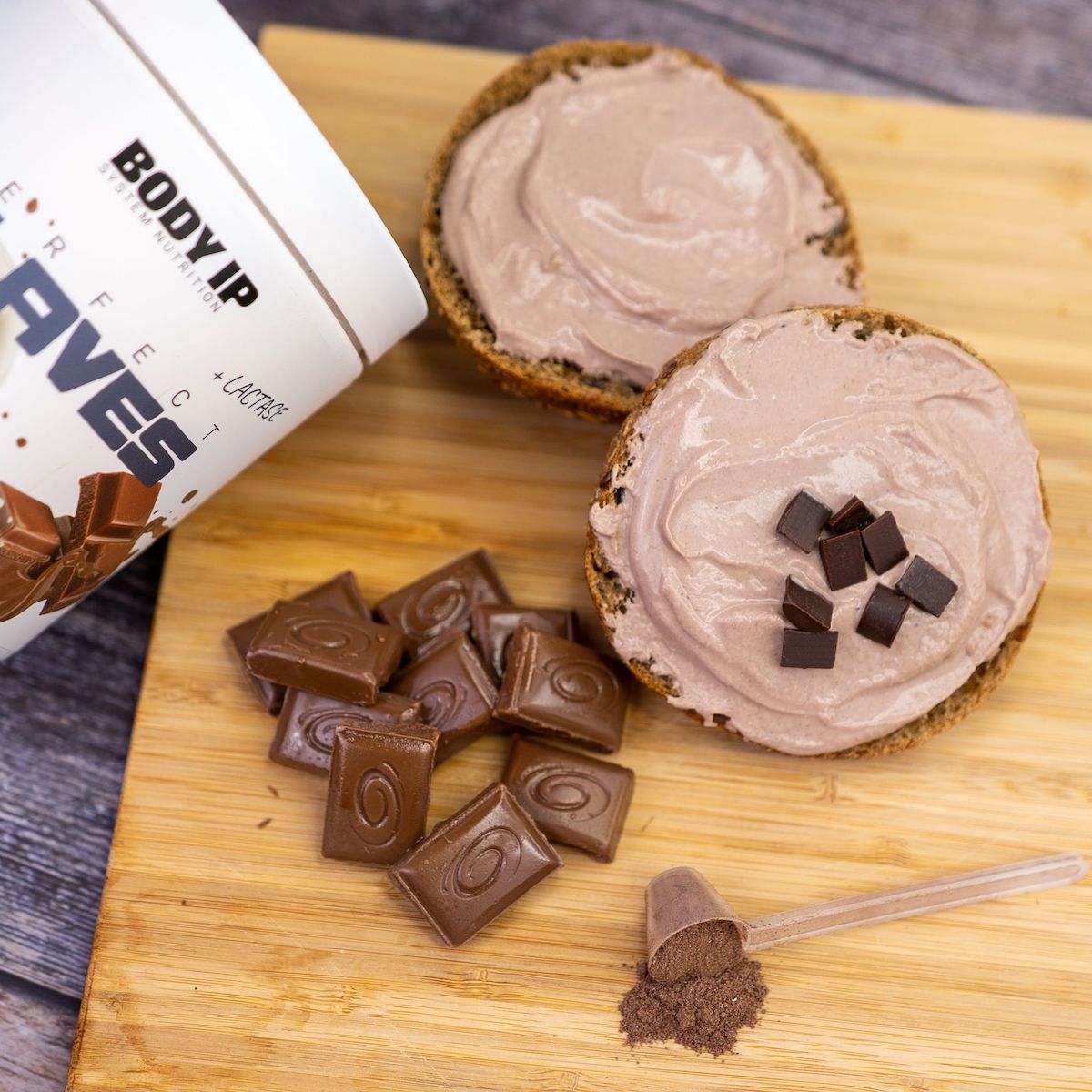 Flaves mit Schoko-Milchcreme Aufstrich