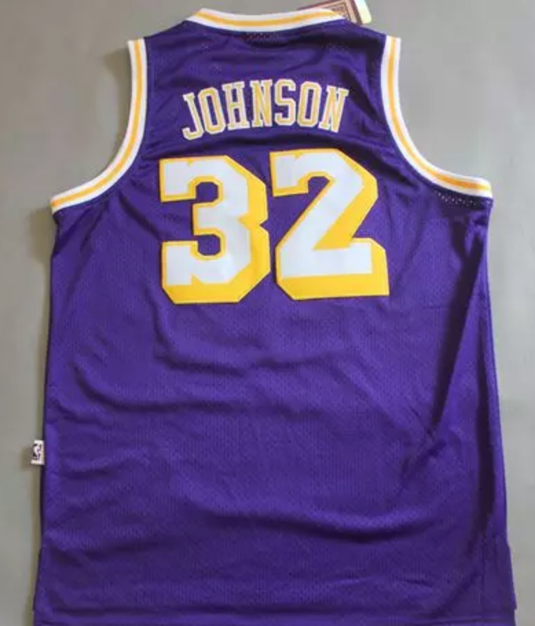 lakers jersey number 22