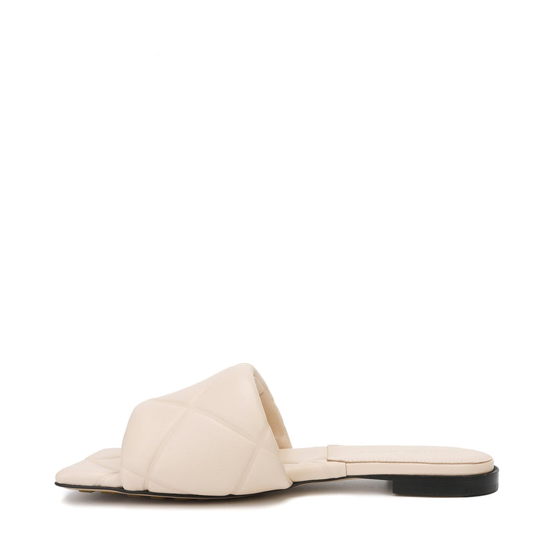 Bottega Veneta The Rubber Lido Flat Sandals Mia Maia