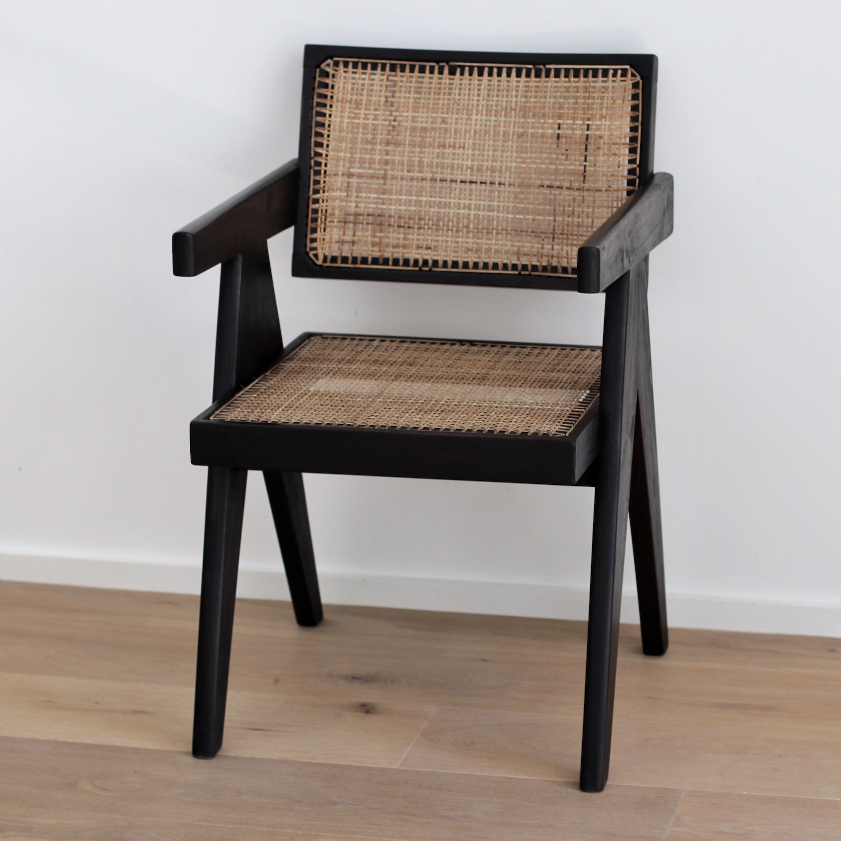 demeo dining chair