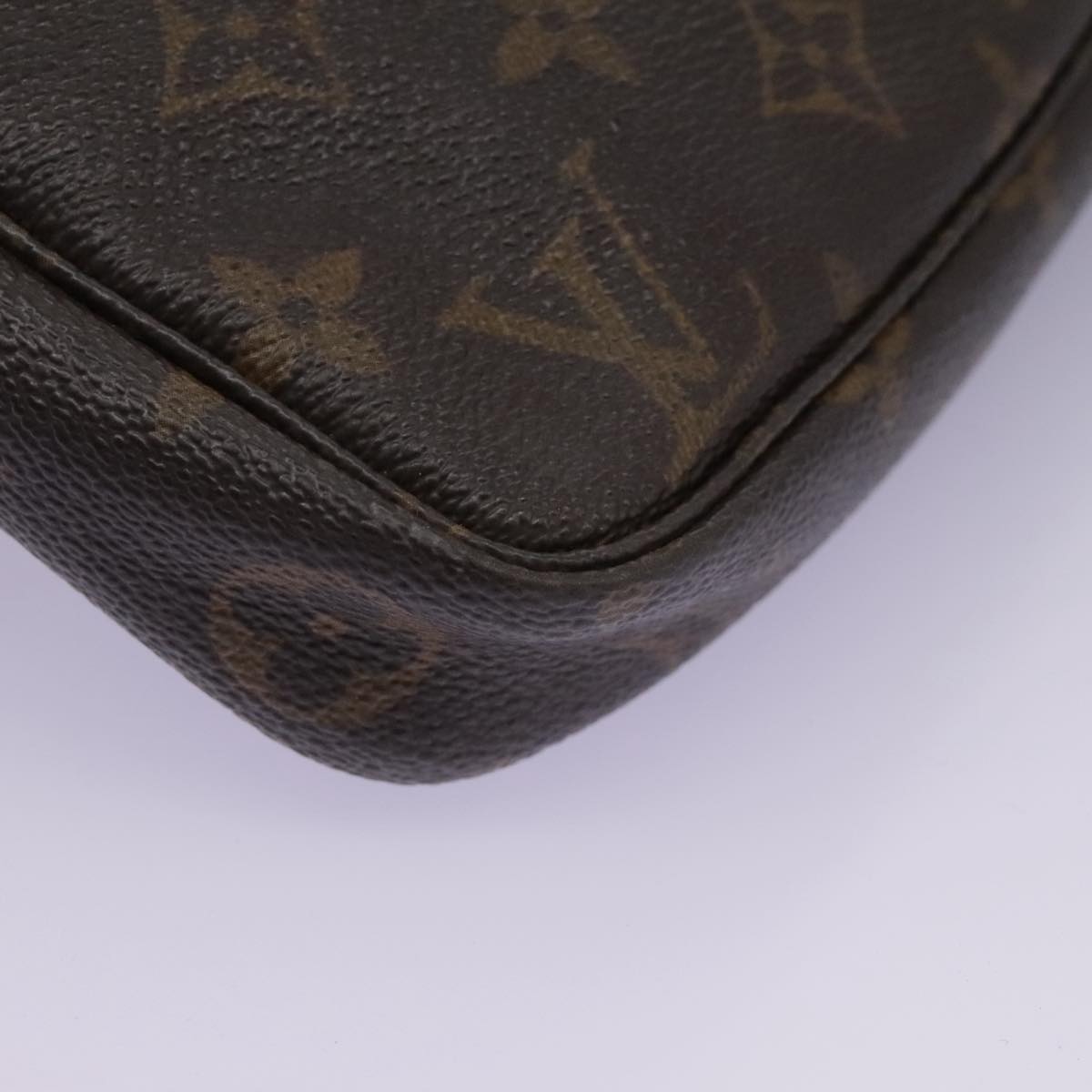 Louis Vuitton Pochette Accessoire - 1740613136865469 - 11