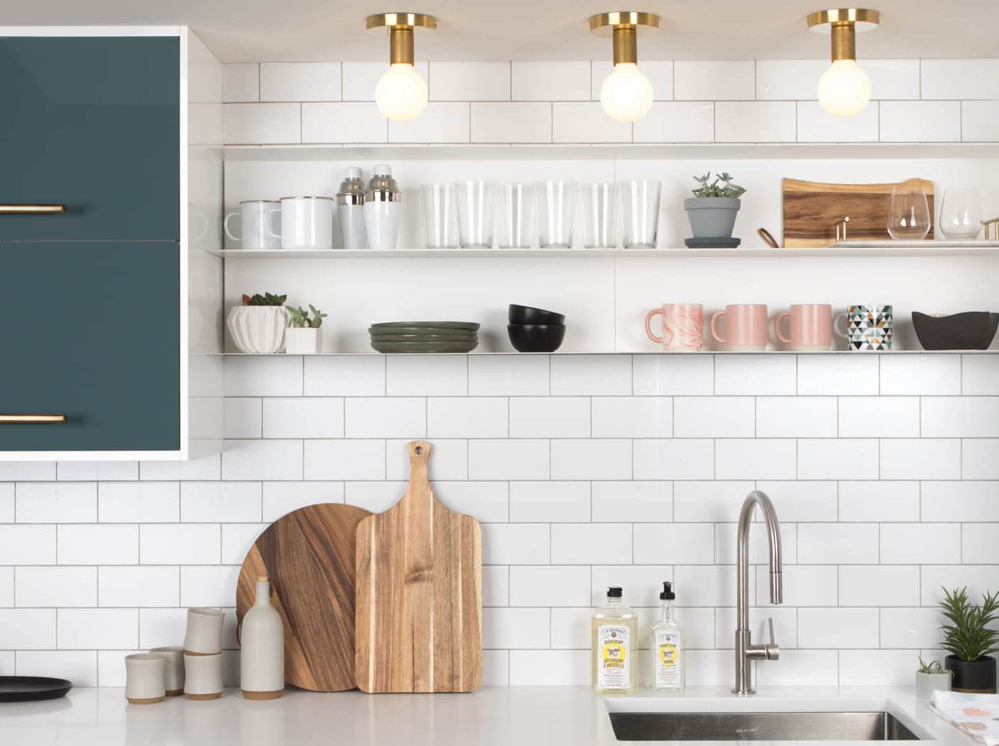 Arkitektur grøntsager mærke 6 Kitchen Lighting Ideas for Small Kitchens | Color Cord Co.