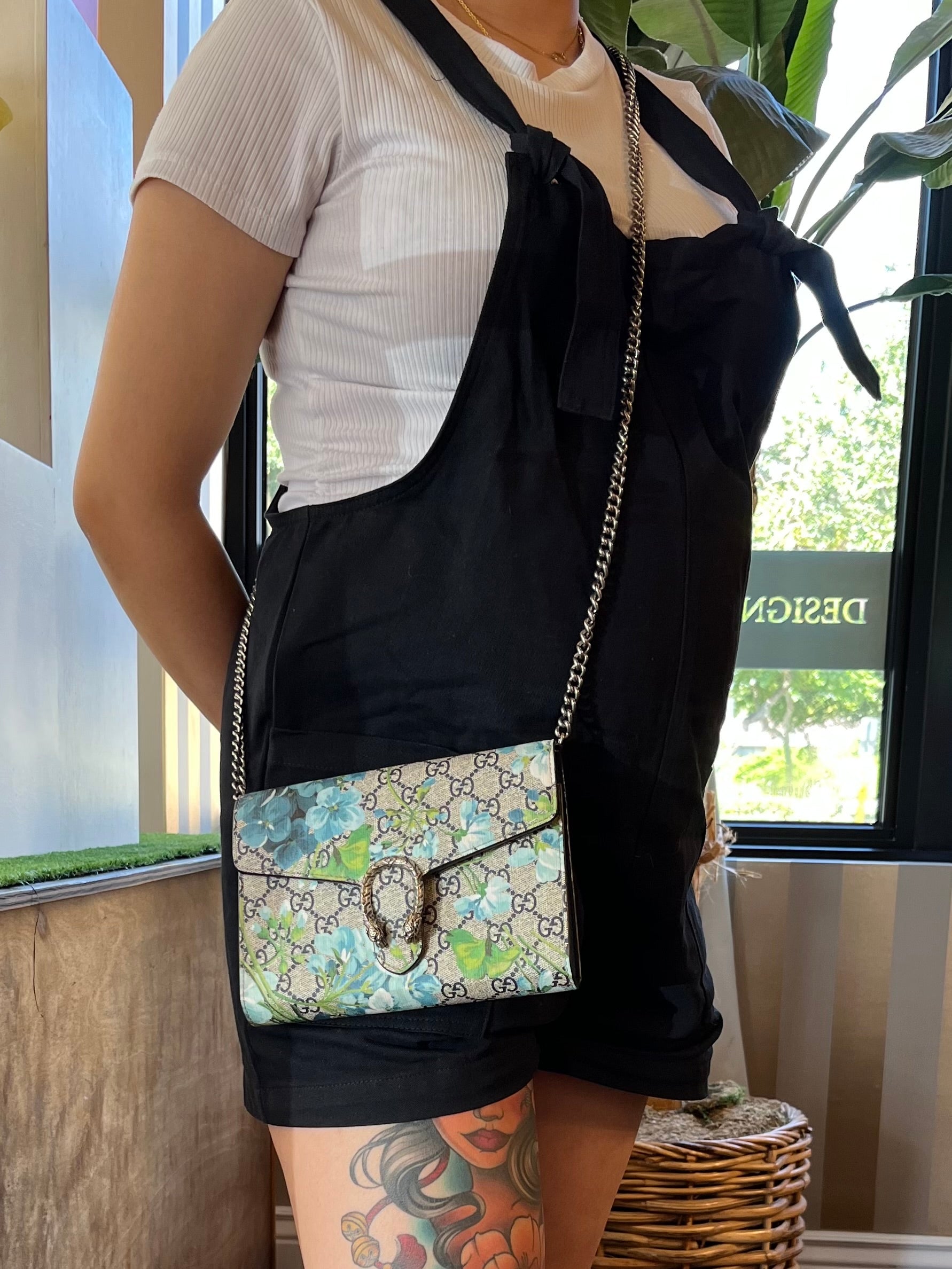 GG Black shoulder bag in GG Supreme