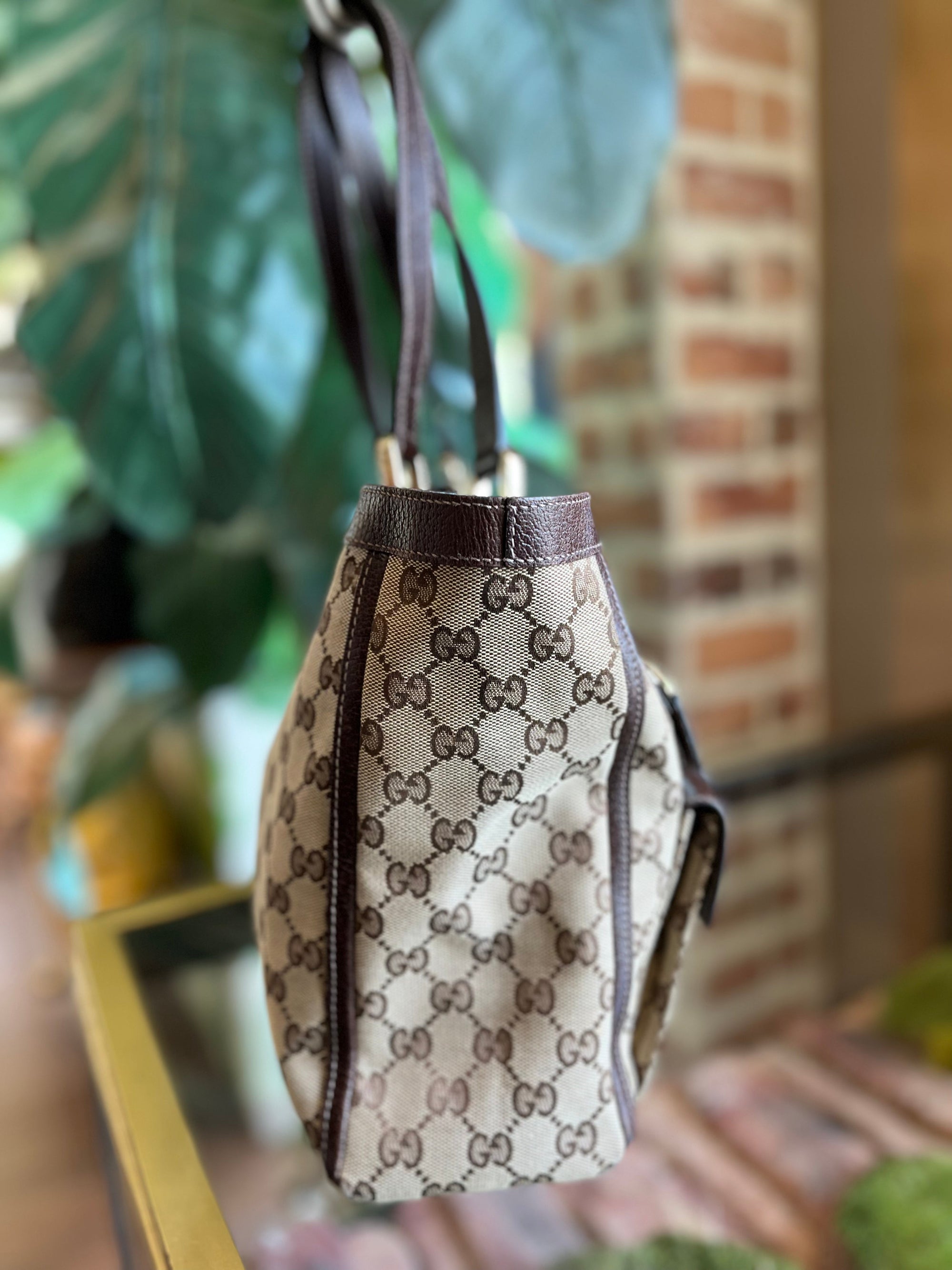 新品商品 ✨美品✨ GUCCI ショルダーバッグ マイクロGG PVC アイボリー