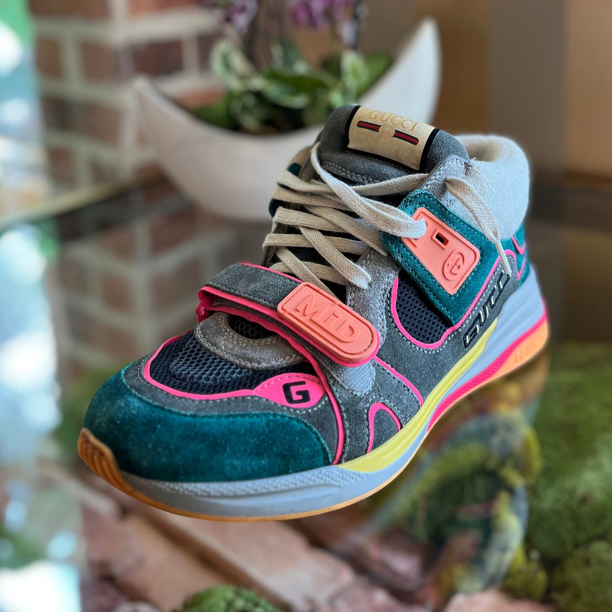 GUCCI Multicolor Ultra Pace Sneakers MENS sz  - The Purse Ladies