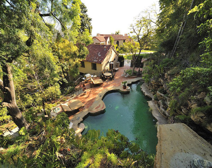 Katy Perry Backyard