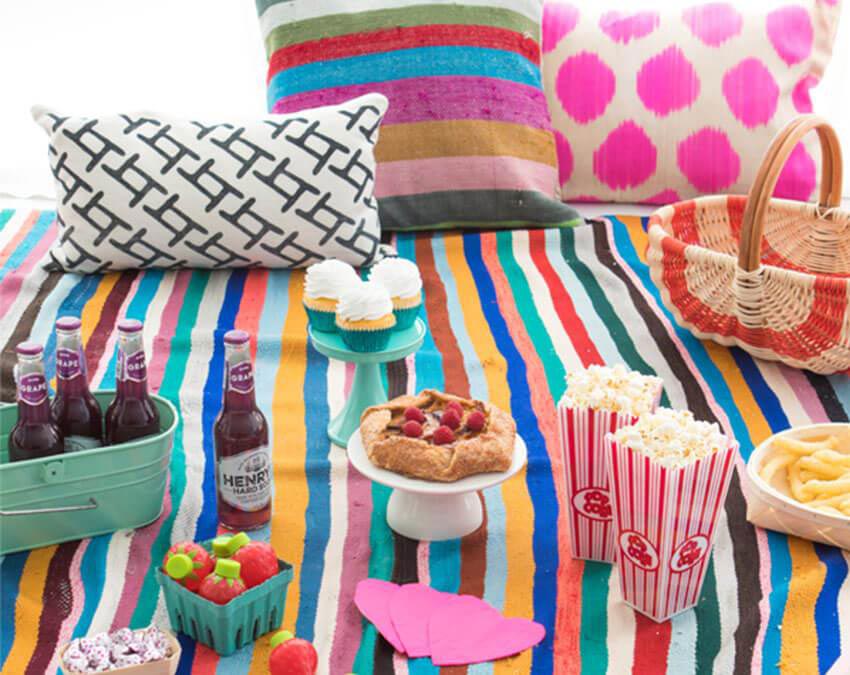 Young and colorful |Cutest Indoor Picnics